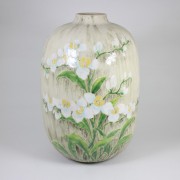 Medium Vases