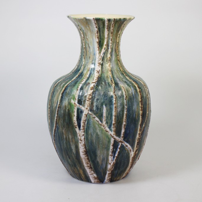 Medium Vases