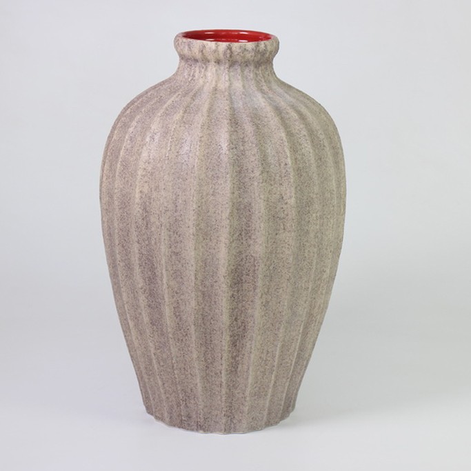 Medium Vases