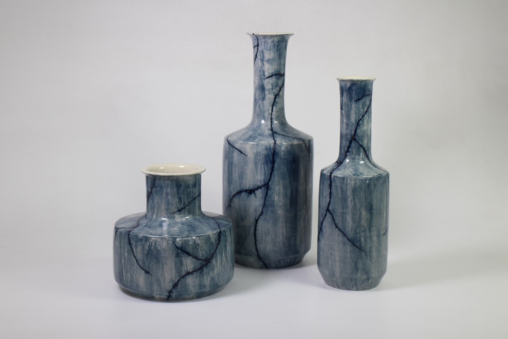 Medium Vases